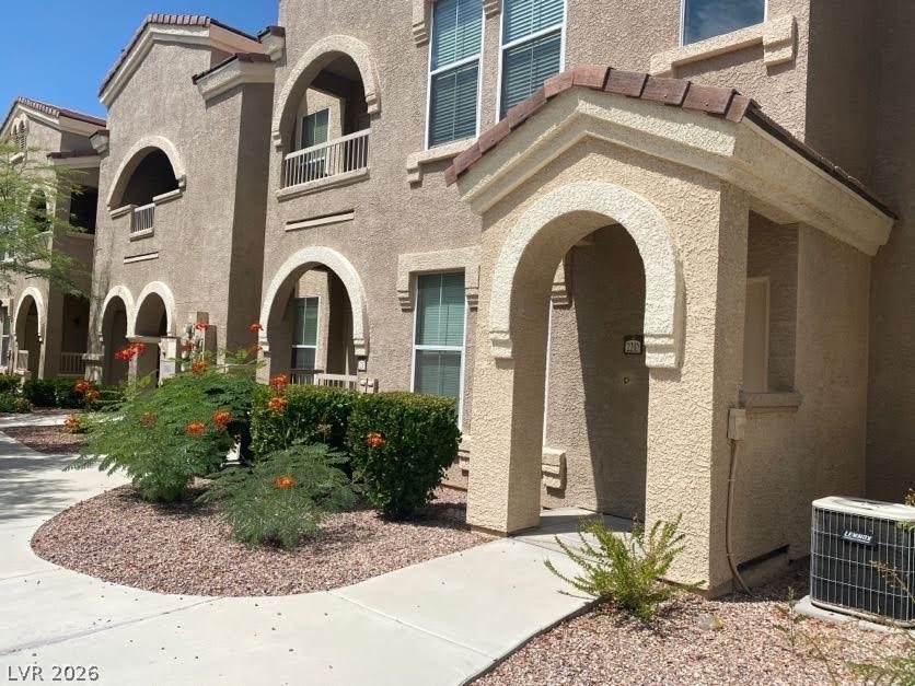 10550 W Alexander Road - Photo 0