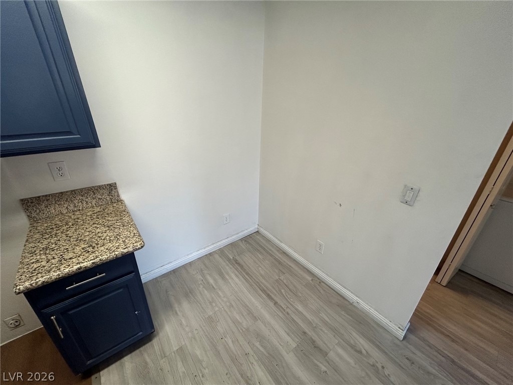 5154 S Jones Boulevard - Photo 8