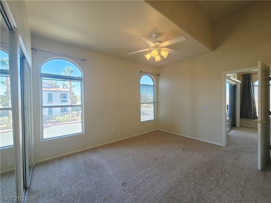 700 W Carnegie Street - Photo 7