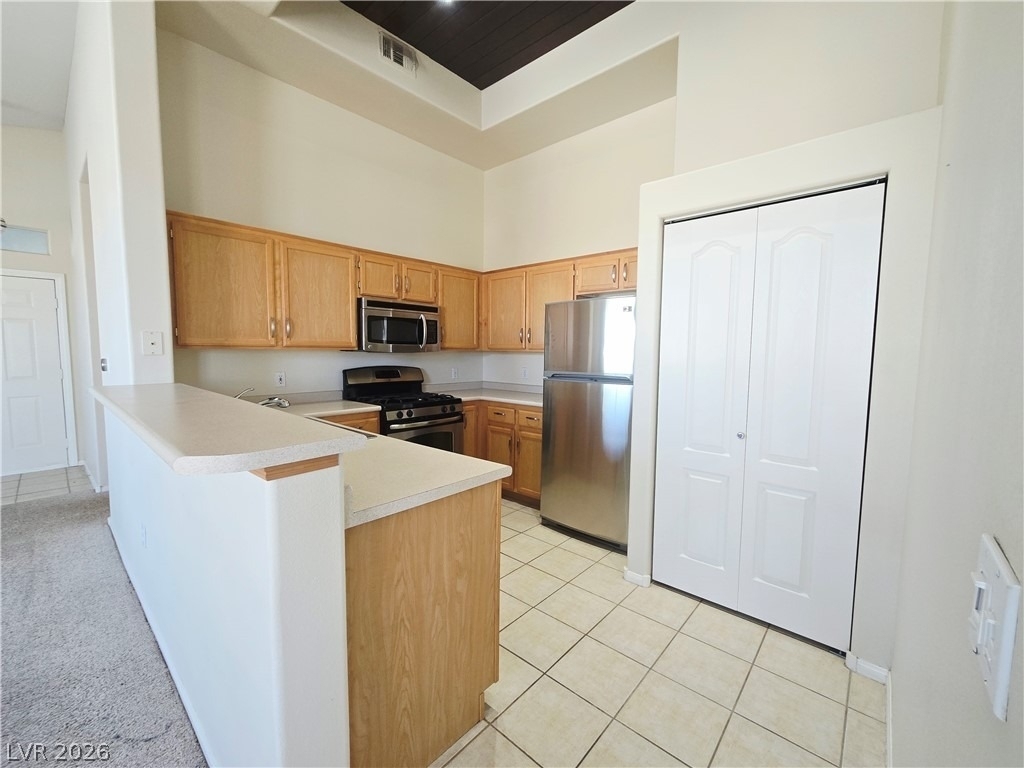 700 W Carnegie Street - Photo 4