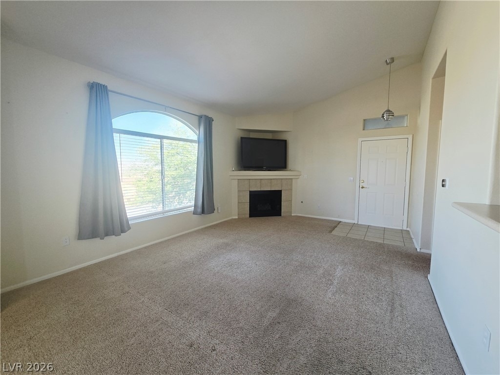 700 W Carnegie Street - Photo 1