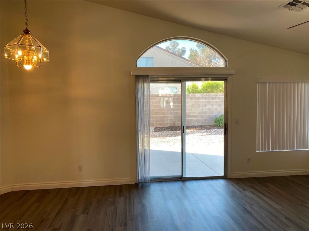 8029 Sierra Largo Drive - Photo 7