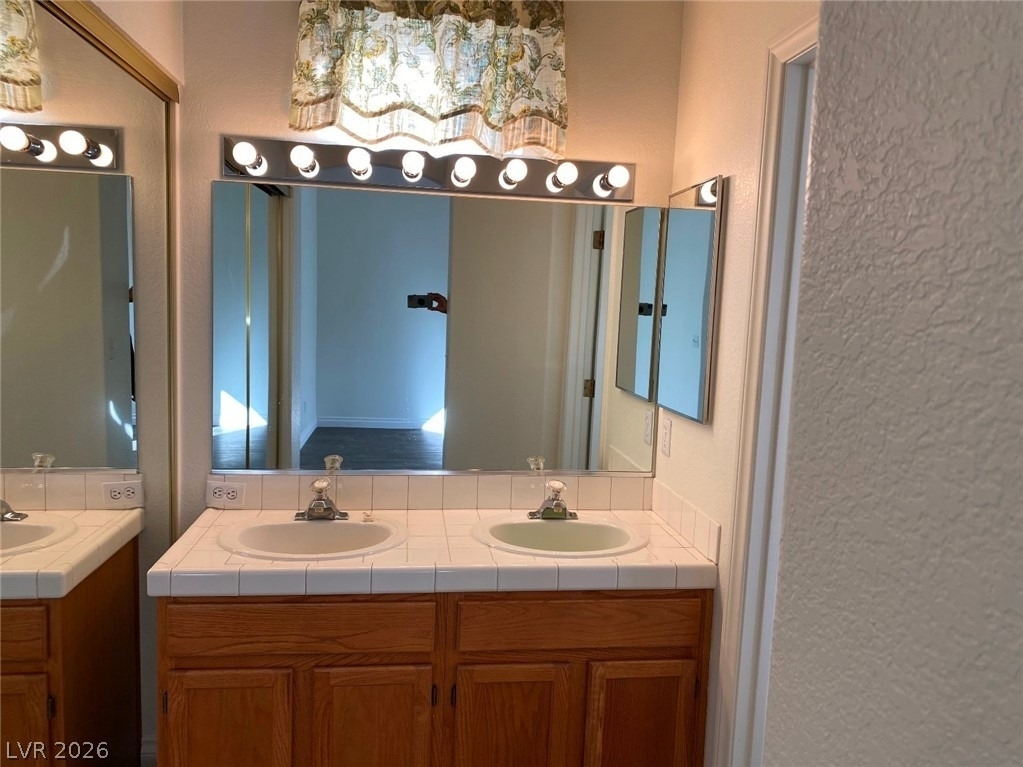 8029 Sierra Largo Drive - Photo 31