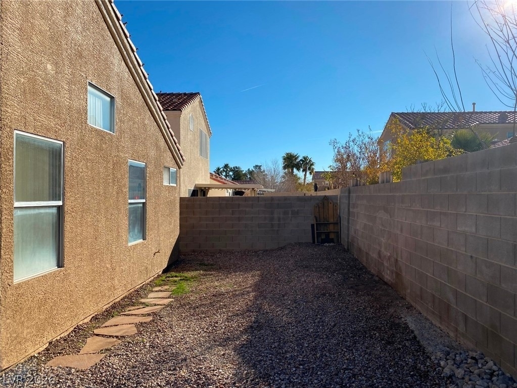 8029 Sierra Largo Drive - Photo 35