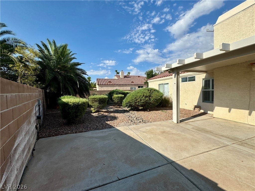 4544 Crimson Leaf Drive - Photo 16