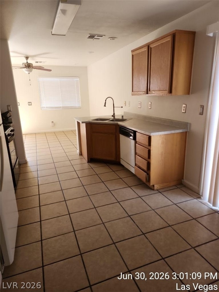9914 Keephills Street - Photo 3