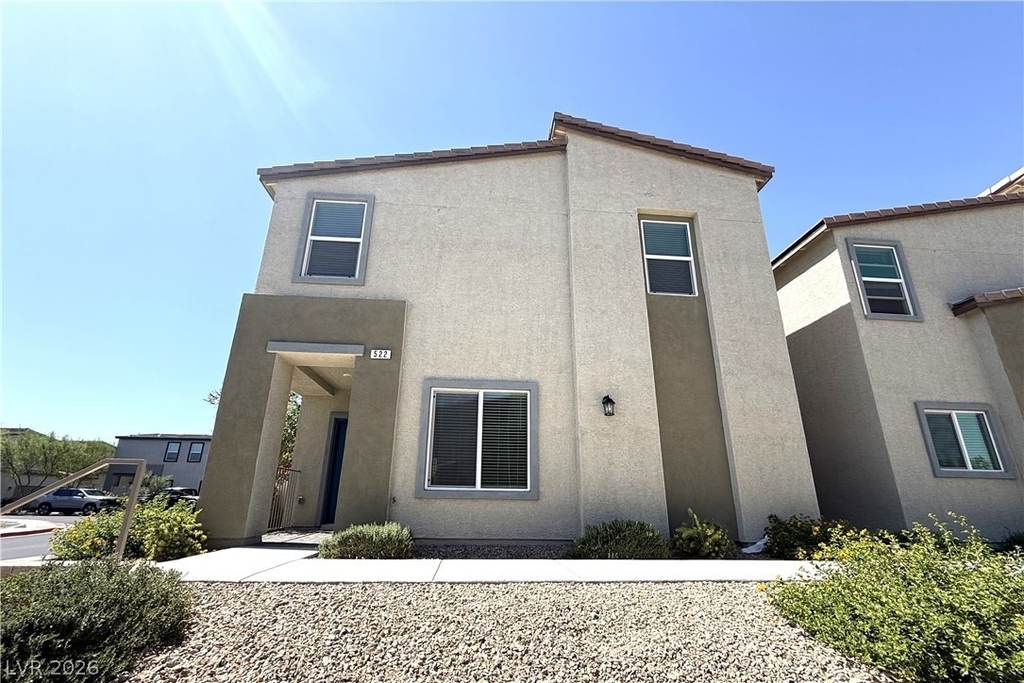 522 Spy Rock Avenue - Photo 0