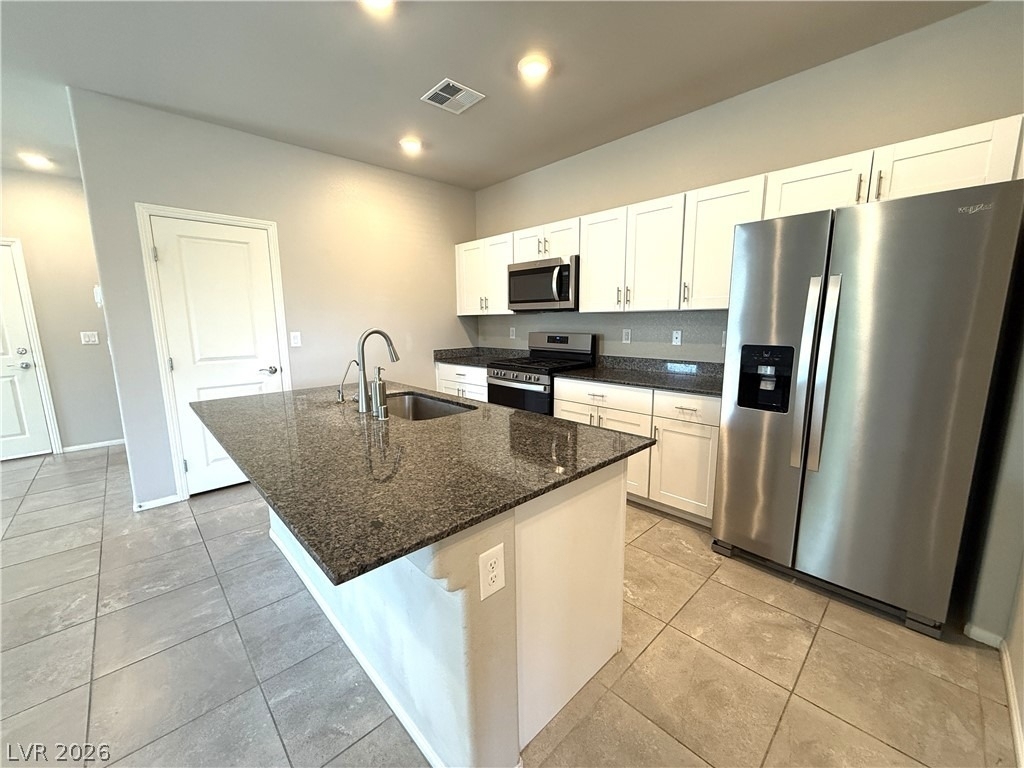 522 Spy Rock Avenue - Photo 4