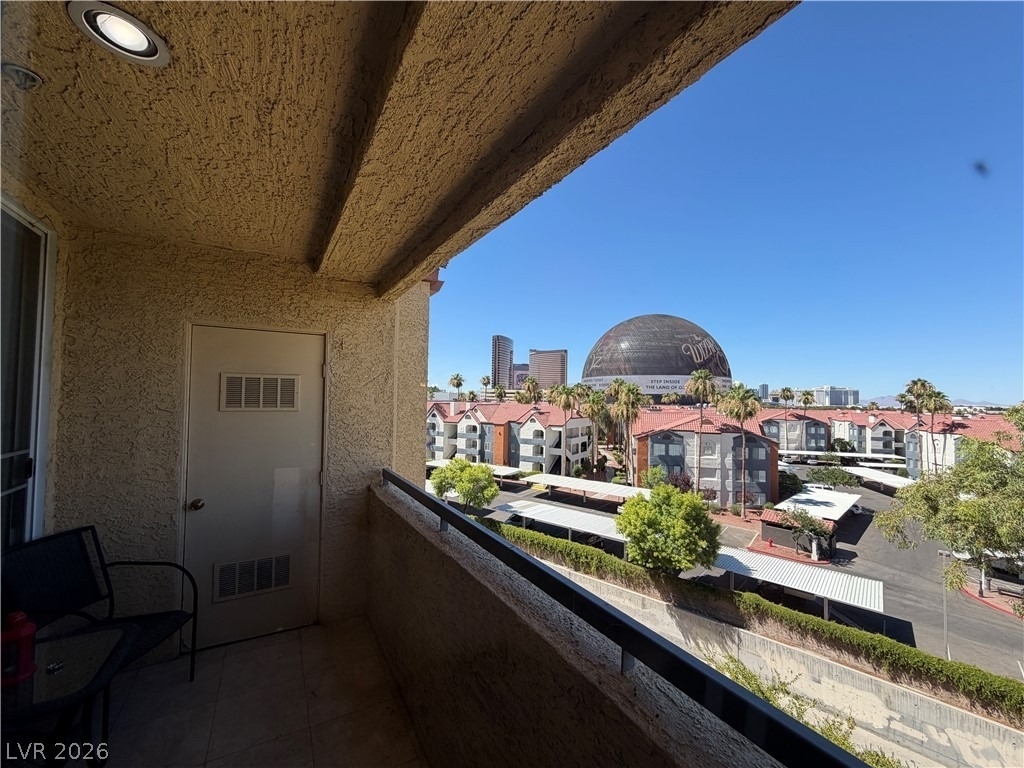 210 E Flamingo Road - Photo 7