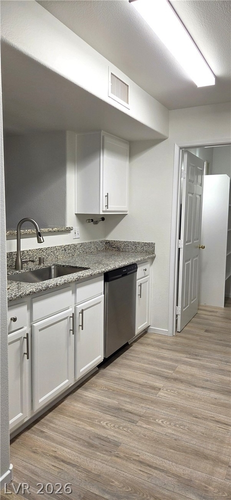 950 Seven Hills Drive - Photo 2