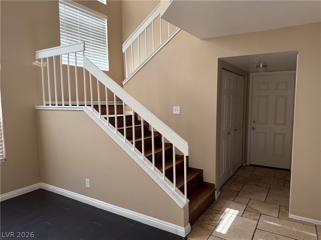852 Celebration Drive - Photo 7