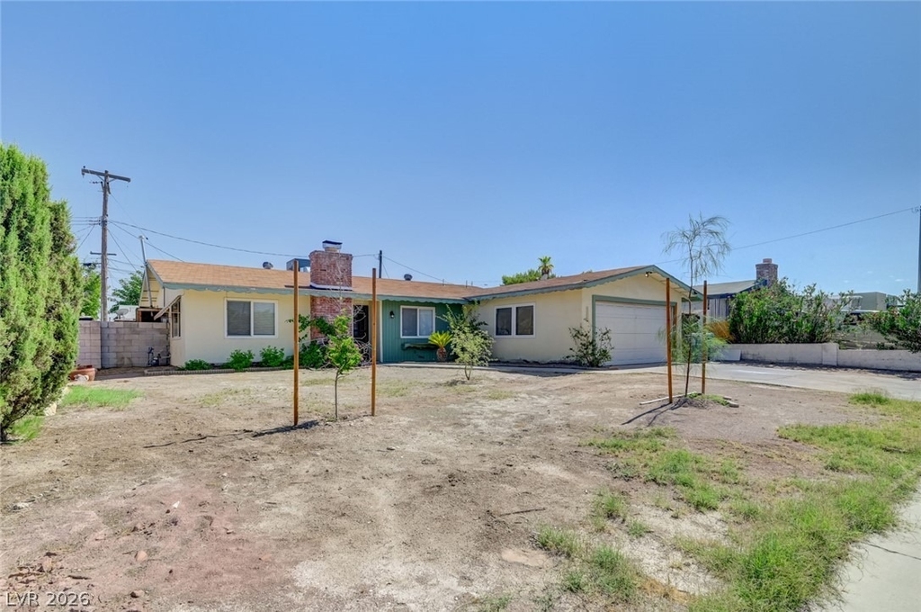 3917 W Oakey Boulevard - Photo 1