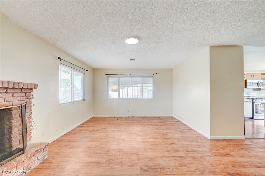 3917 W Oakey Boulevard - Photo 5