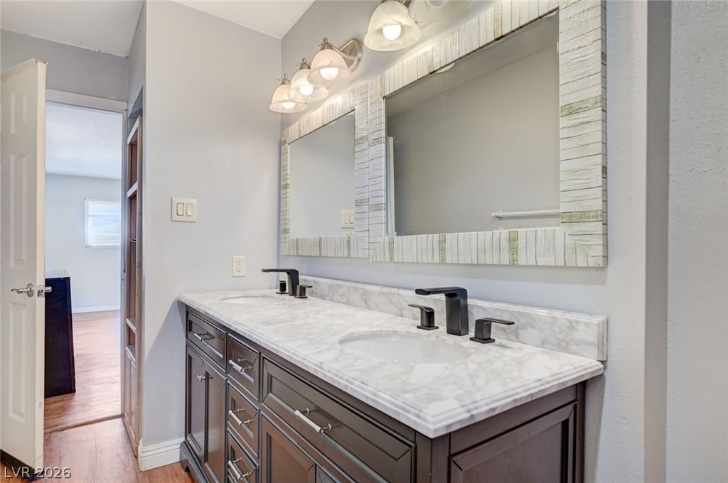 3917 W Oakey Boulevard - Photo 18