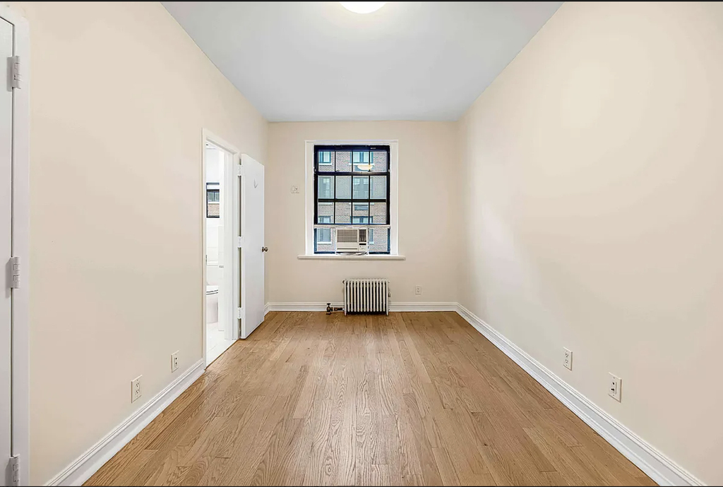  East 63rd Street - Photo 3