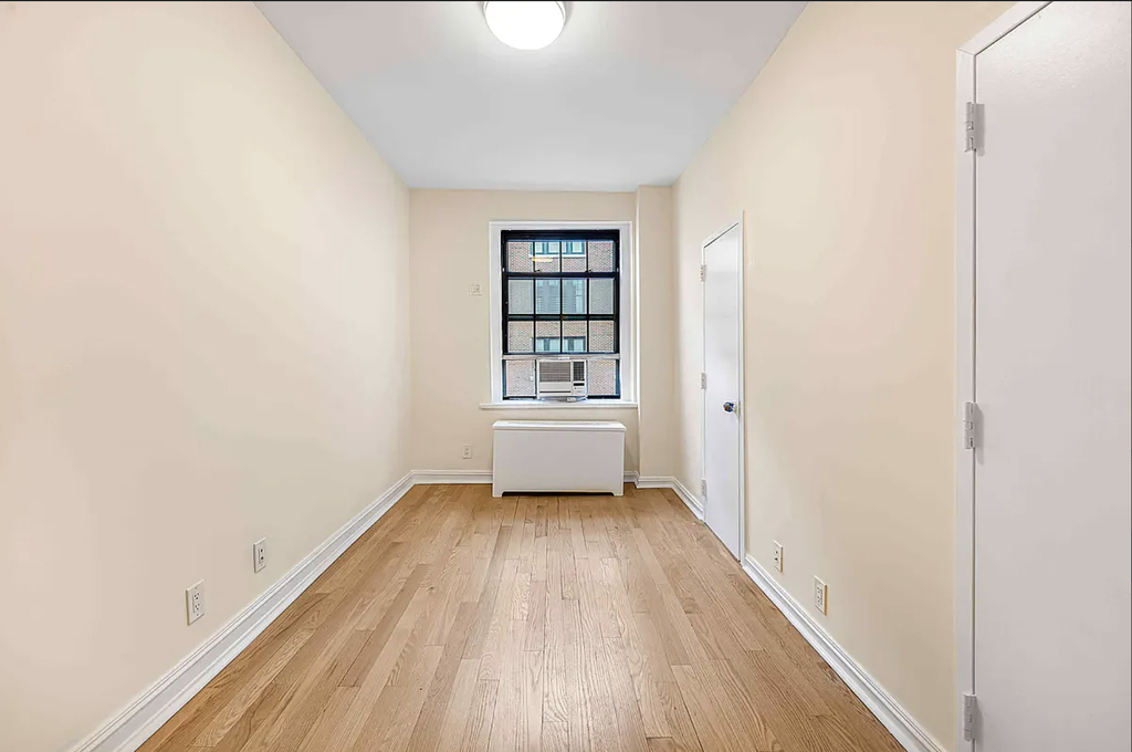  East 63rd Street - Photo 6