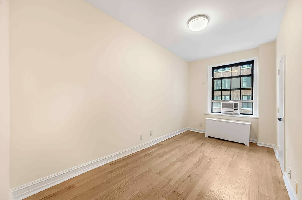  East 63rd Street - Photo 5