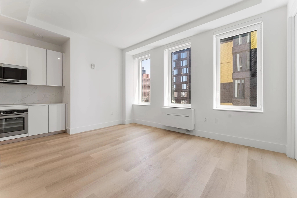 55 Broad Street - Photo 0