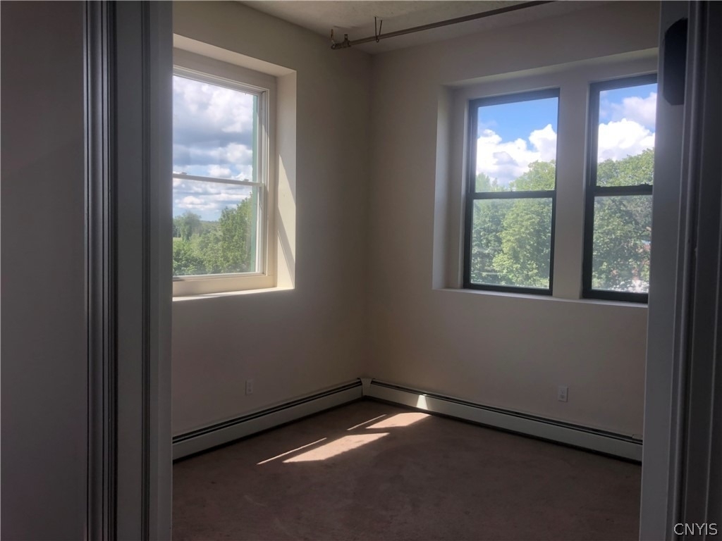 617 E Hiawatha Boulevard - Photo 6