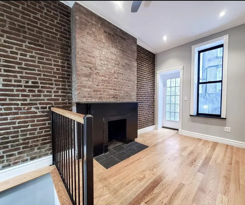53 Leroy Street - Photo 5