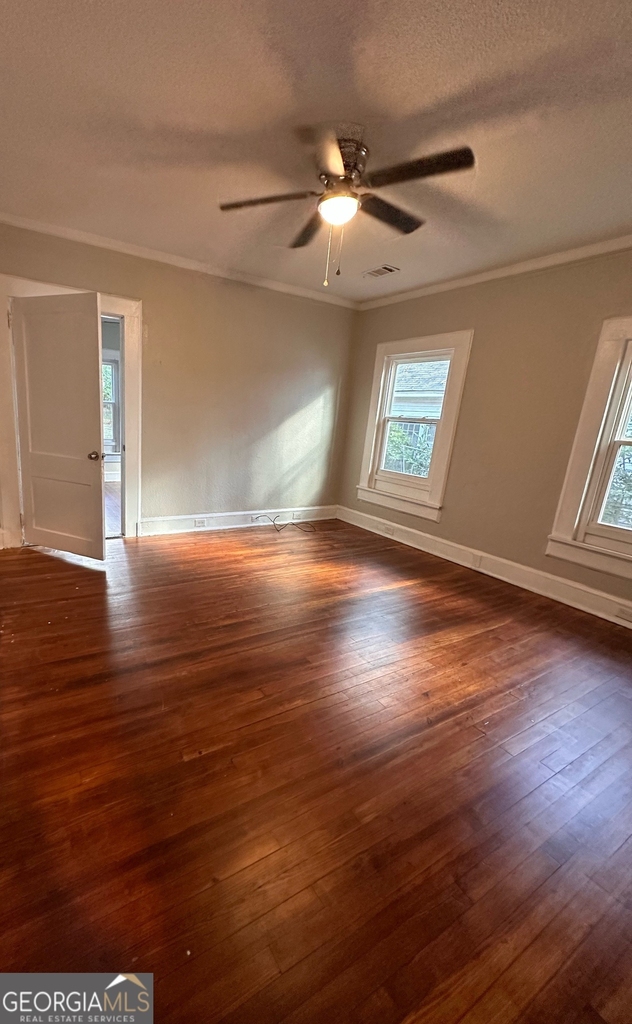 1284 Hillyer Avenue - Photo 5