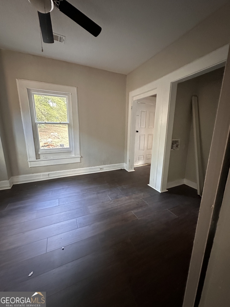 1284 Hillyer Avenue - Photo 2