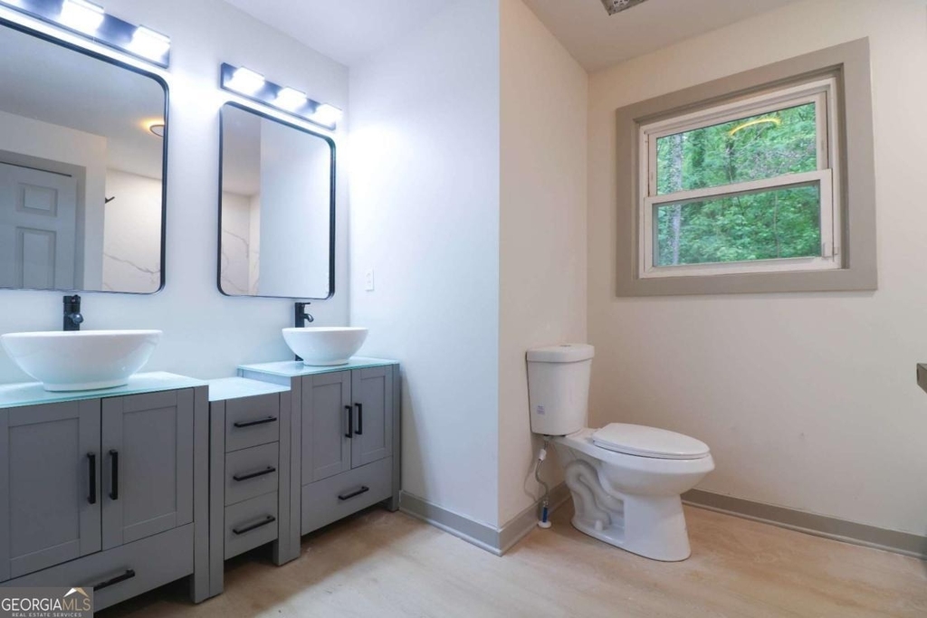 4396 Greenleaf Circle - Photo 9