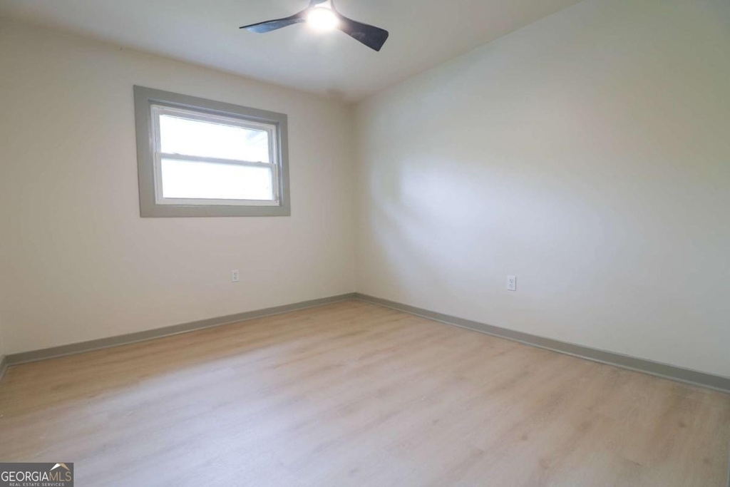 4396 Greenleaf Circle - Photo 18