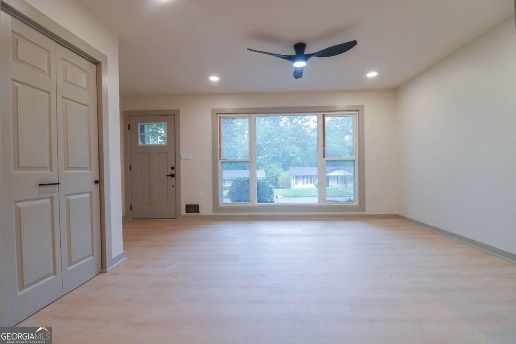 4396 Greenleaf Circle - Photo 2