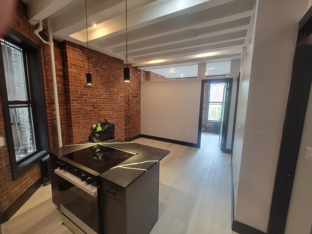 248 Mott Street - Photo 8