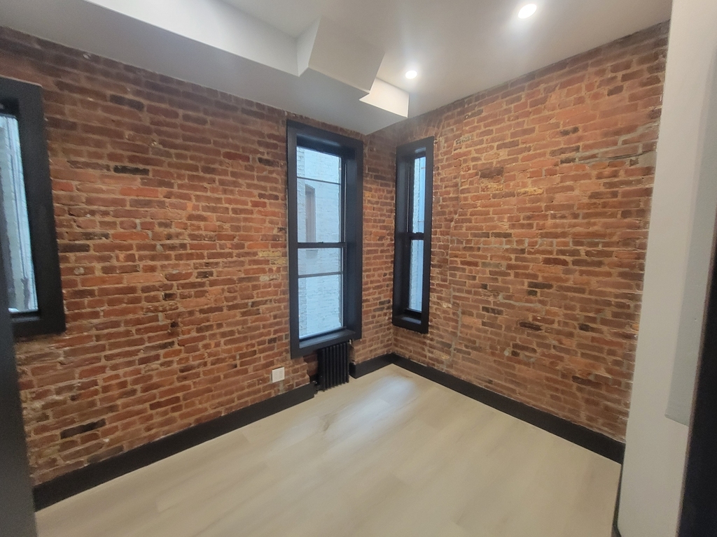 248 Mott Street - Photo 15