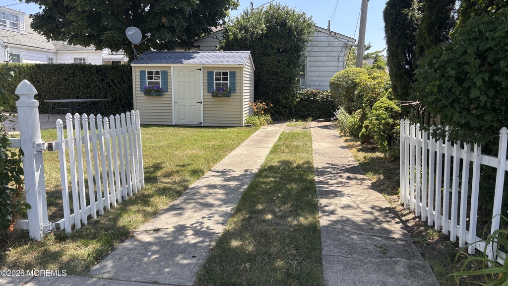 325 15th Avenue - Photo 32