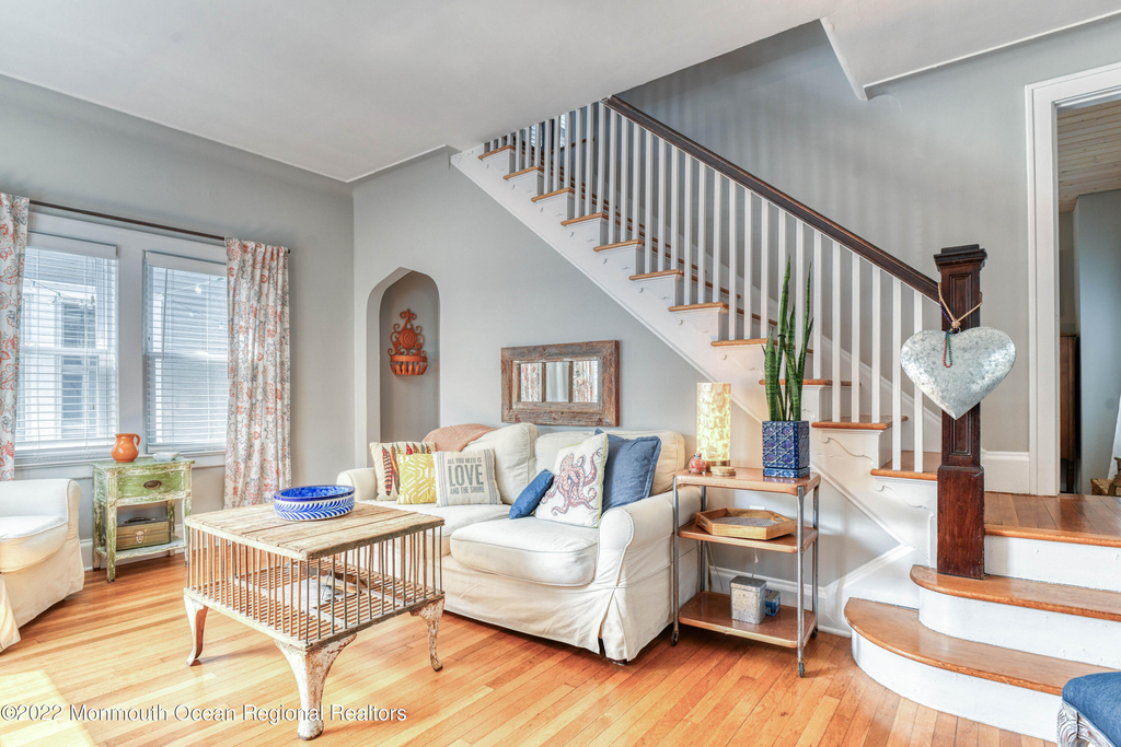 1505 Emory Street - Photo 0