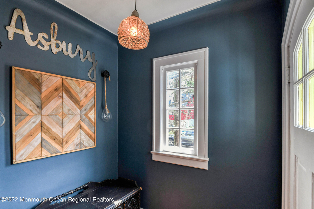 1505 Emory Street - Photo 6