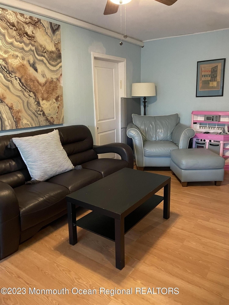 232 Jerome Avenue - Photo 10