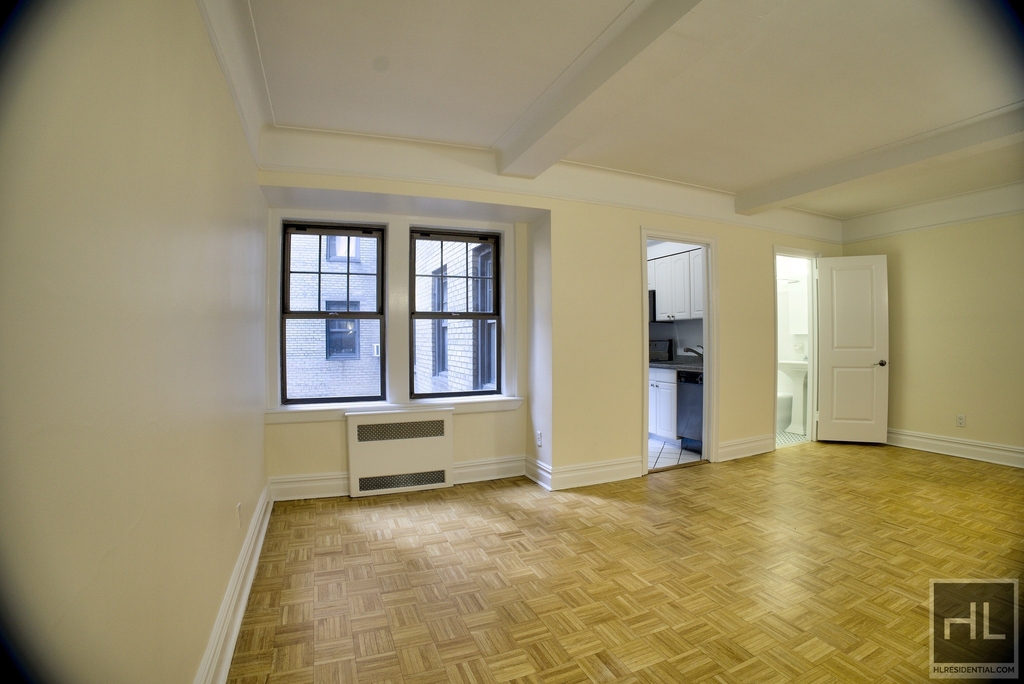 Jane St - Photo 3