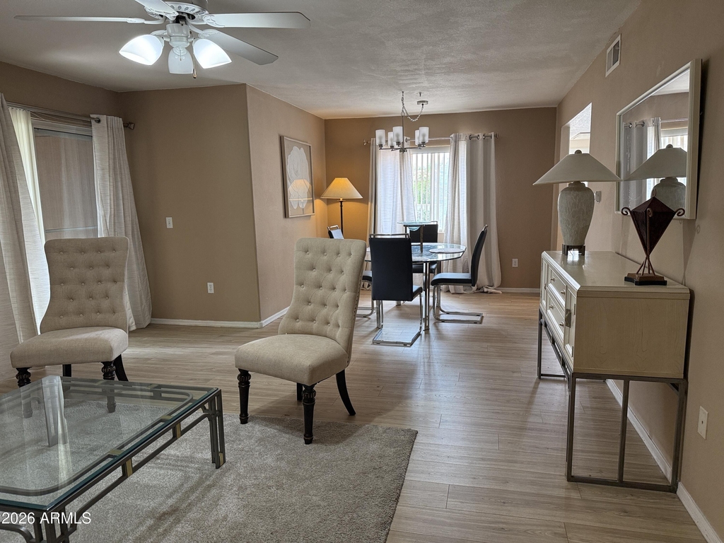 9745 N 95th Street - Photo 2