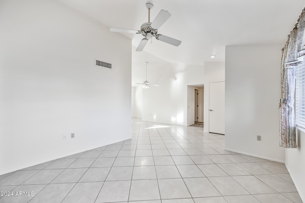 21614 N 139th Drive - Photo 3