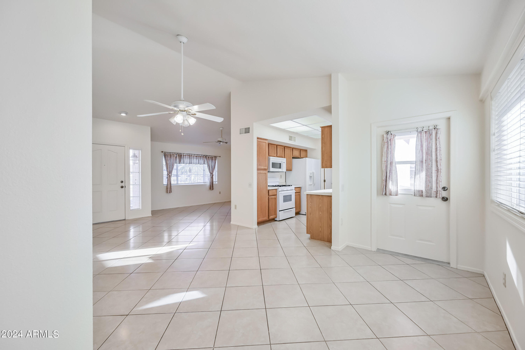 21614 N 139th Drive - Photo 6