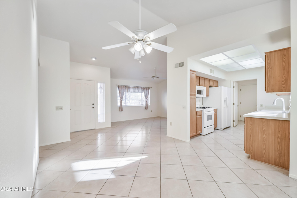 21614 N 139th Drive - Photo 7