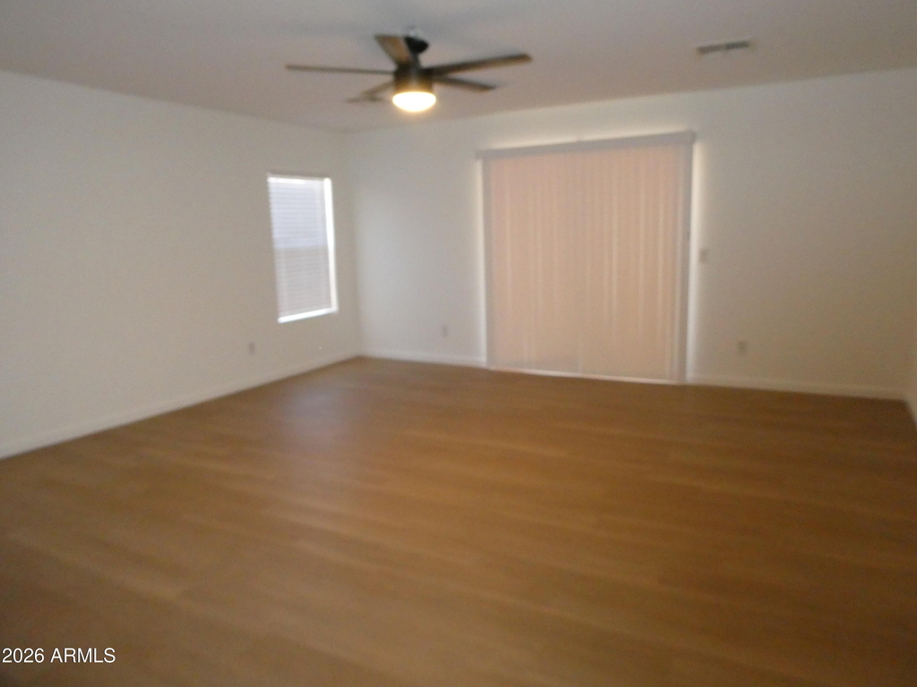 11547 W Schleifer Drive - Photo 2