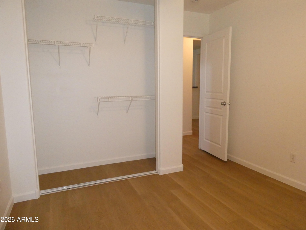 11547 W Schleifer Drive - Photo 8