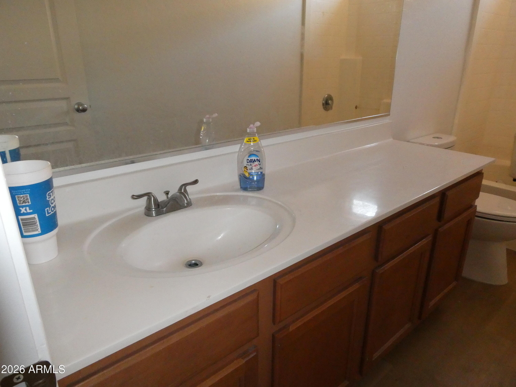 11547 W Schleifer Drive - Photo 10