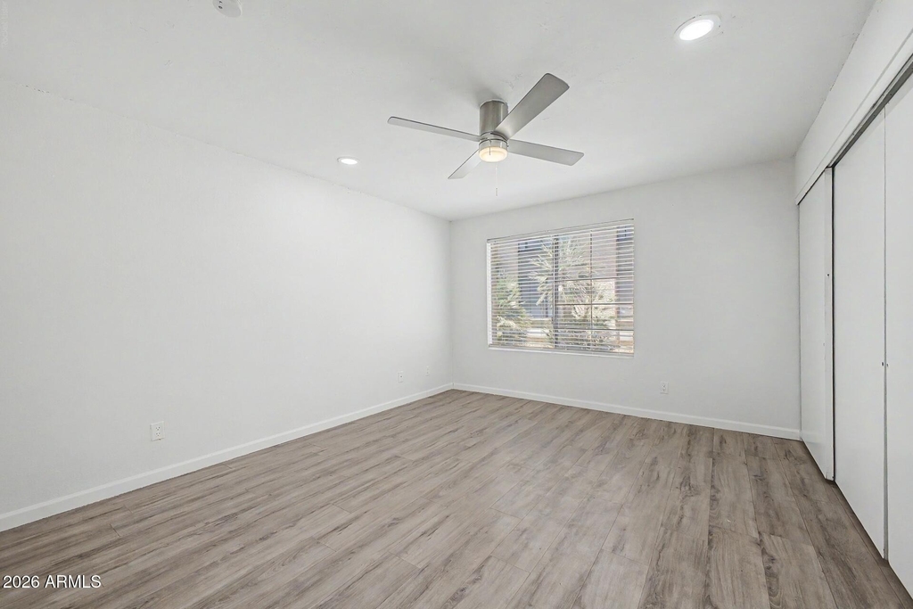 5236 W Peoria Avenue - Photo 13