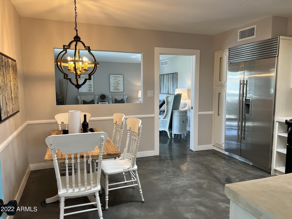 1273 E Maryland Avenue - Photo 21