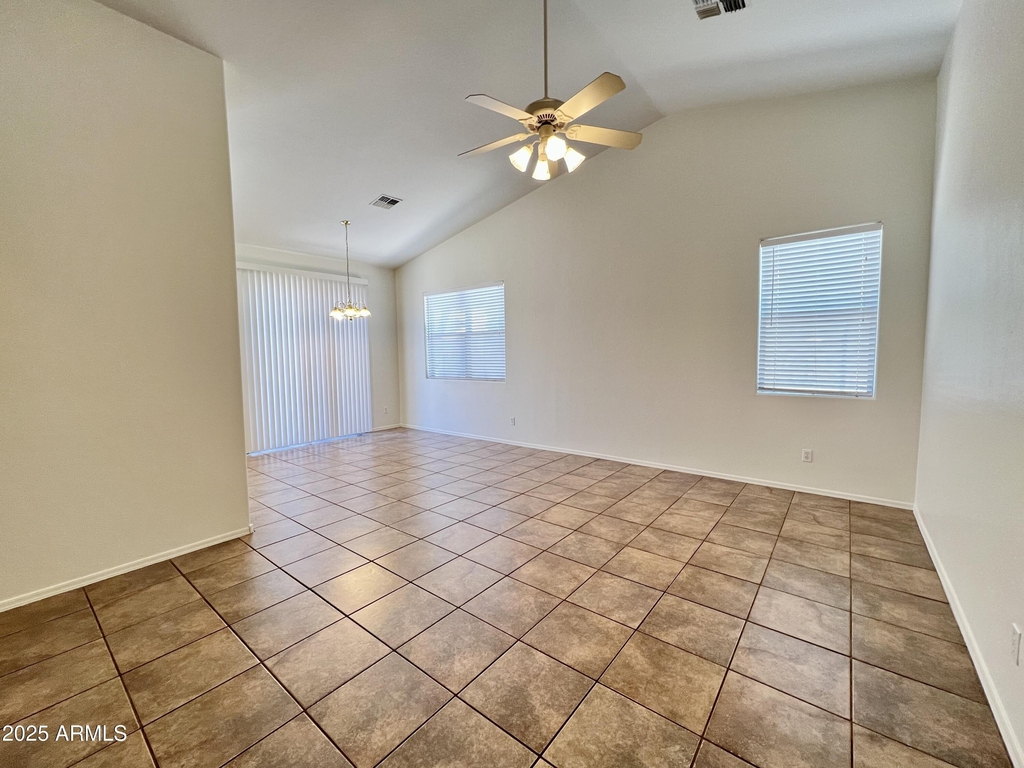 8952 E Crescent Avenue - Photo 2