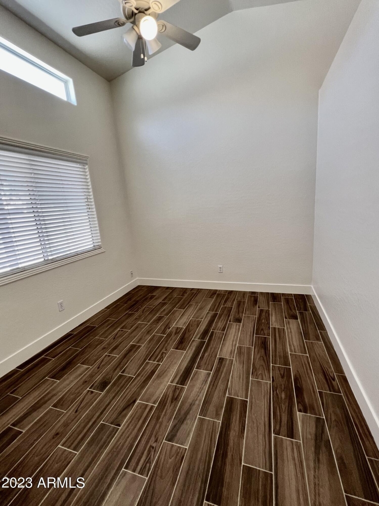 142 N Drexel Street - Photo 10