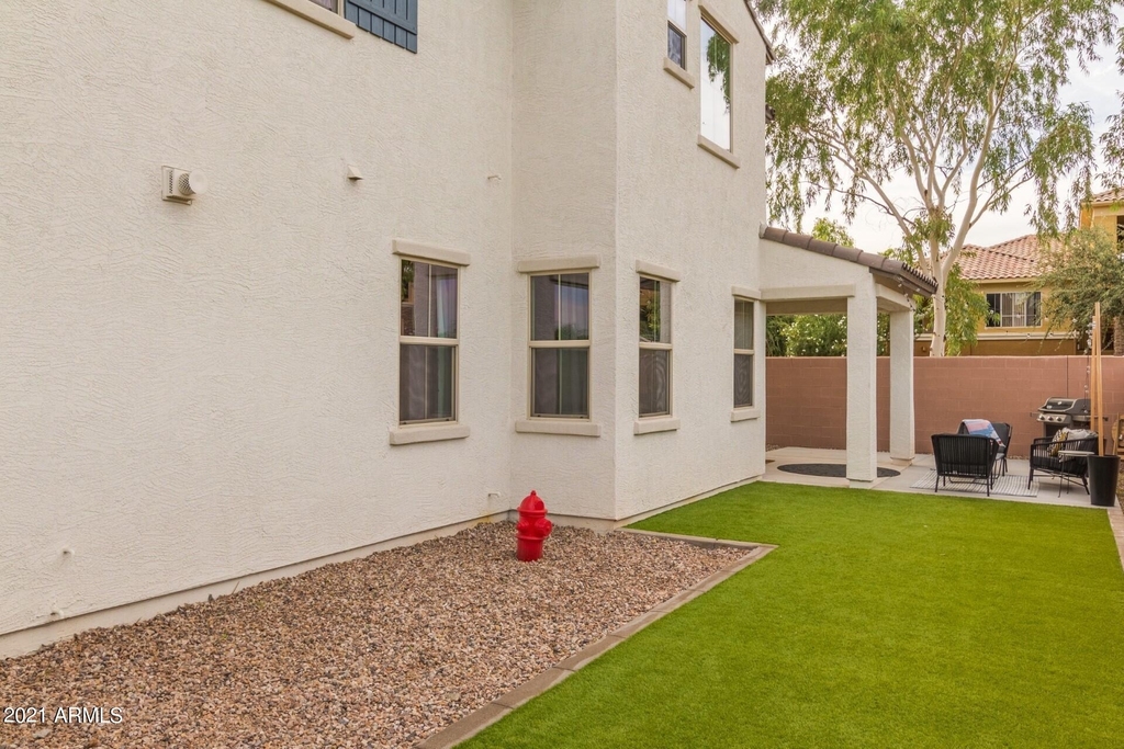 1942 S Sycamore Place - Photo 18