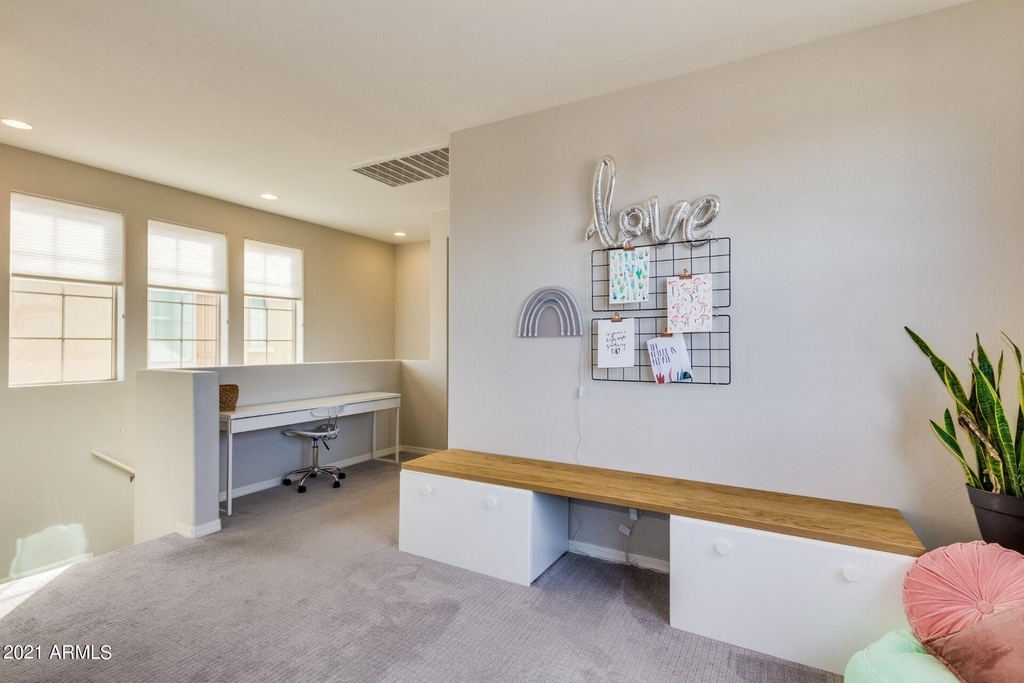 1942 S Sycamore Place - Photo 9