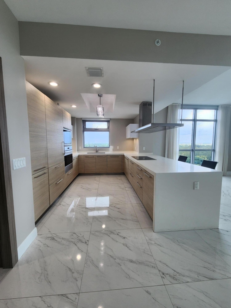 17301 Biscayne Boulevard - Photo 9